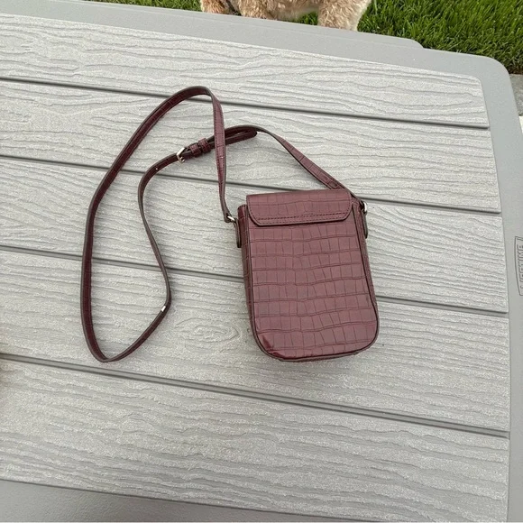 DKNY Rasberry "Cleo NS Phone" embossed Charm Clasp Small crossbody purse - Picture 2 of 14